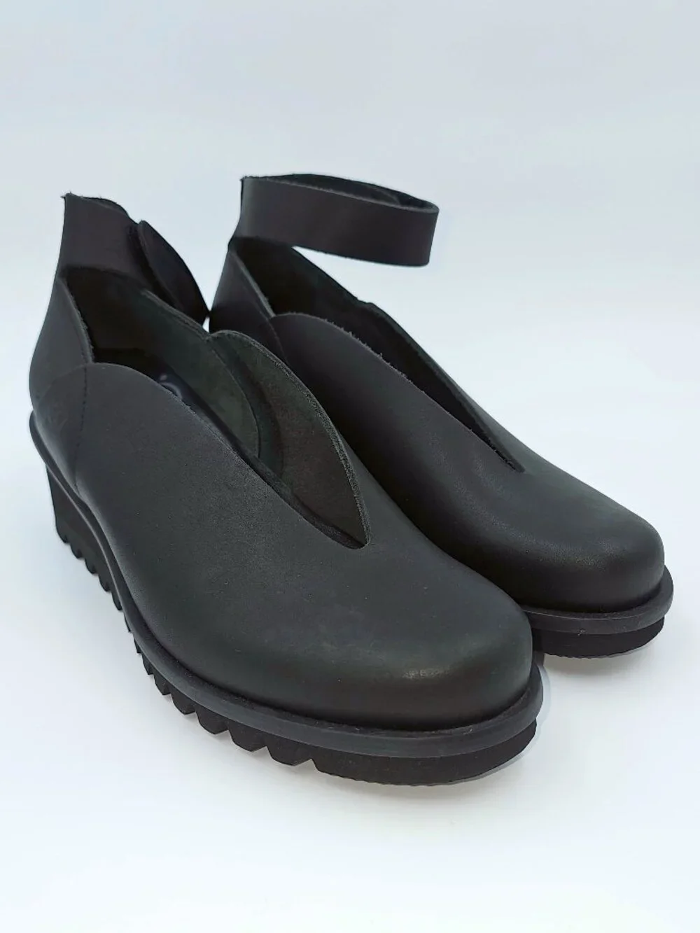 Loints of Holland Selena Ankle Strap Wedge Shoes Women's Size 38 US 7-7.5